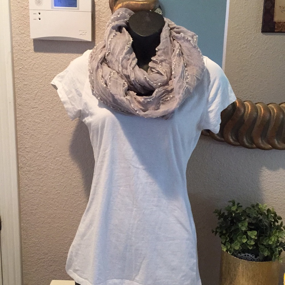 Grey/white infinity scarf